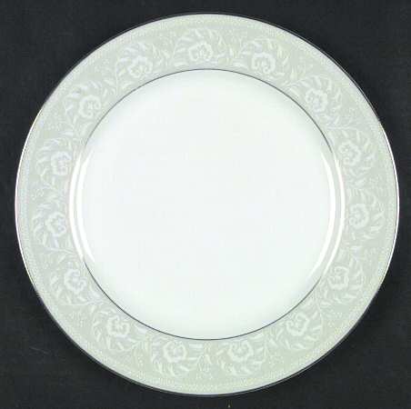 Cavalier (Gray Etched Border) Dinner Plate