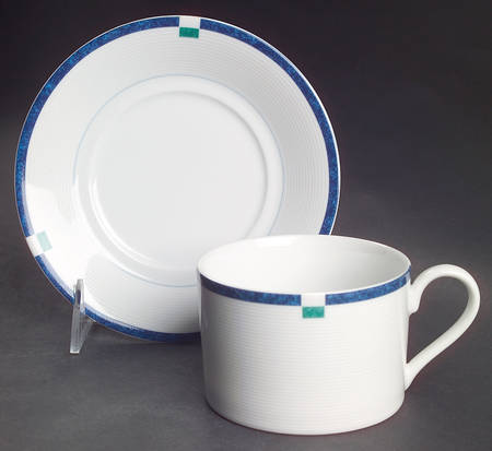 Cayman Flat Cup & Saucer Set