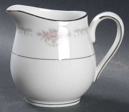 Chalet Creamer