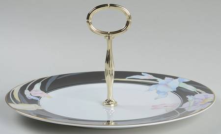 Charisma Black Round Serving Plate with Center Handle (Dp) Hc