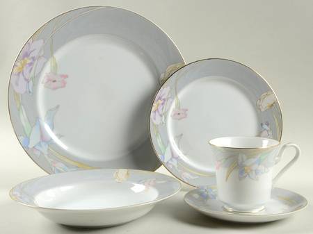 Charisma Gray 40 Piece Estate Set