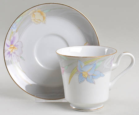 Footed Cup & Saucer Set