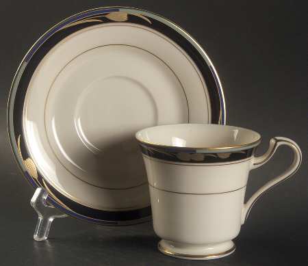 Chatelaine Footed Cup & Saucer Set