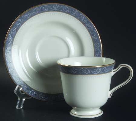 Chaucer Footed Cup & Saucer Set