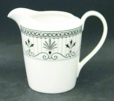 Chelsea Black Creamer