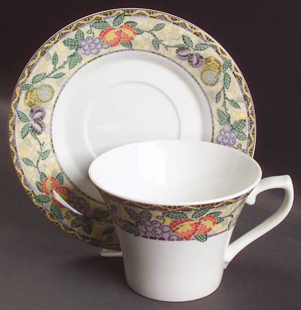 Chelsea Court Breakfast Cup & Saucer Set