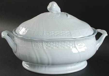 Cherbourg Oval Covered Vegetable by Mikasa