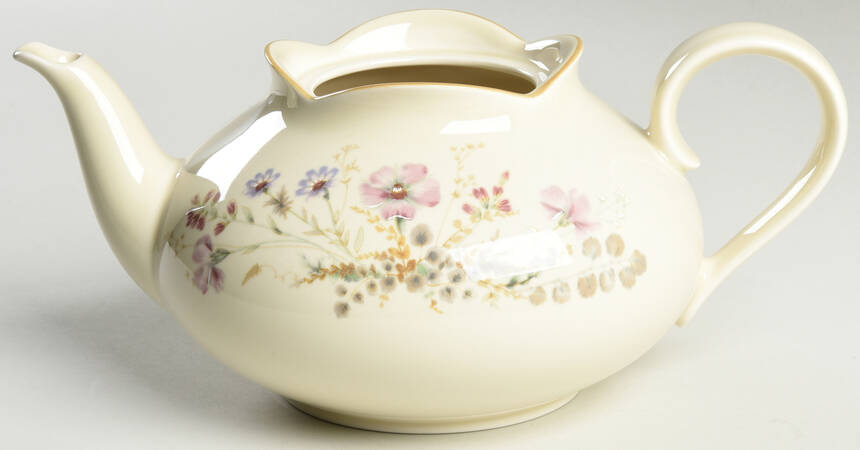 Cheryl Teapot No Lid
