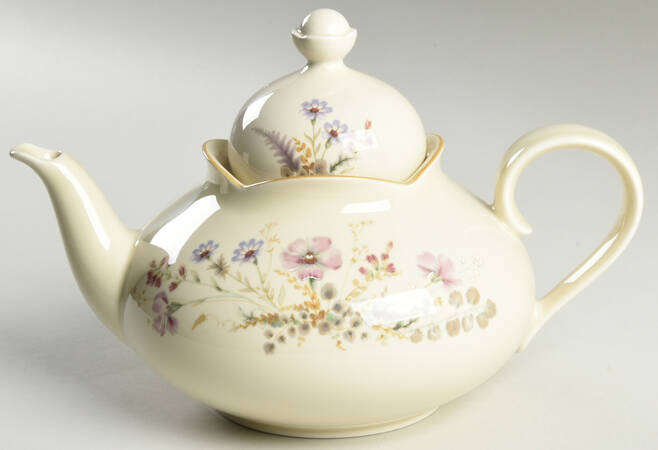 Cheryl Teapot & Lid