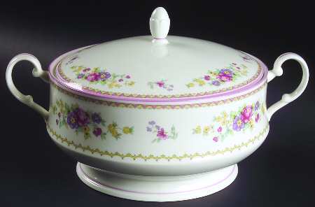 Cheshire Round Covered Vegetable by Mikasa