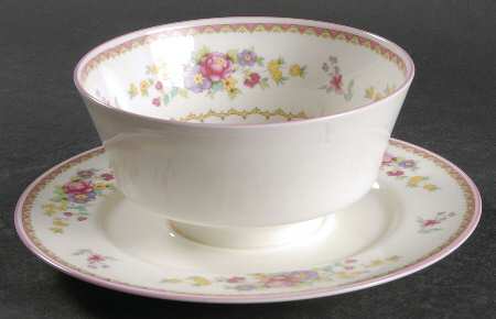 Cheshire Gravy Boat with Attached Underplate
