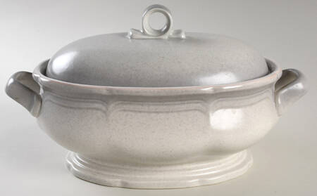 Chateau Garden 2 Quart Oval Covered Casserole