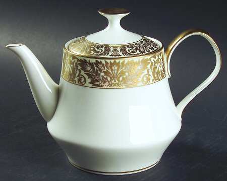 Chestnut Hill Teapot & Lid