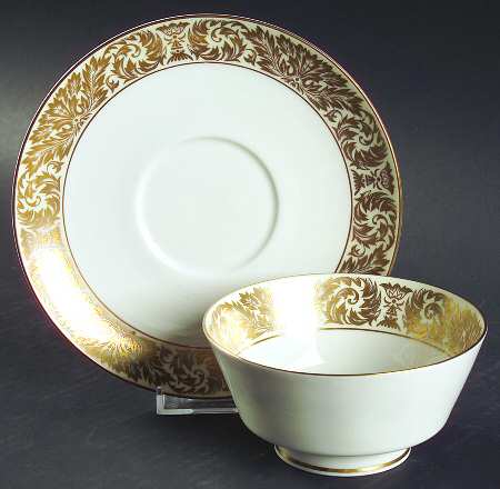 Chestnut Hill Footed Cream Soup Bowl & Saucer Set