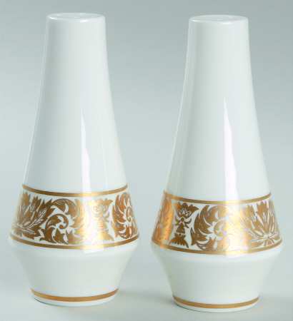 Chestnut Hill Salt & Pepper Set