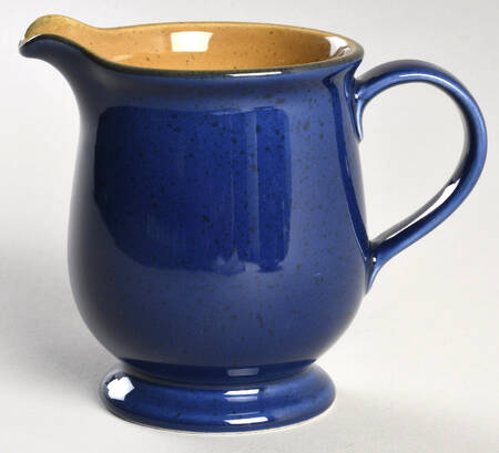 Chromatic Navy Creamer by Mikasa