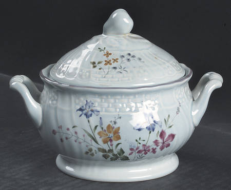Christy Sugar Bowl & Lid