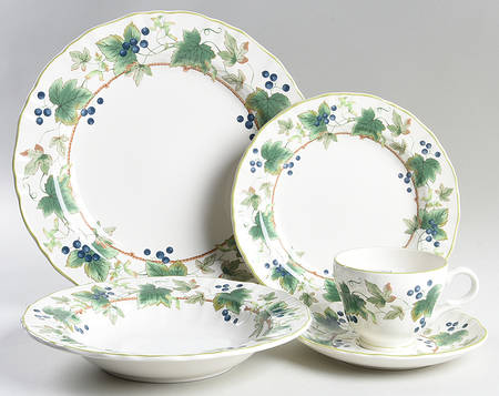 Chelsea Vine 5 Piece Place Setting
