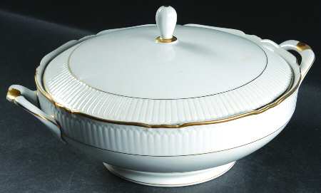 Classic White Round Covered Vegetable