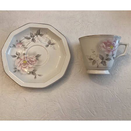 Climbing Beauty Footed Cup & Saucer Set