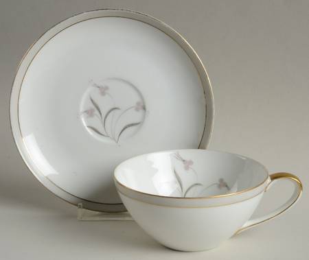 Cleo Flat Cup & Saucer Set