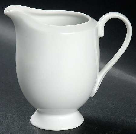 Classic Flair White Creamer