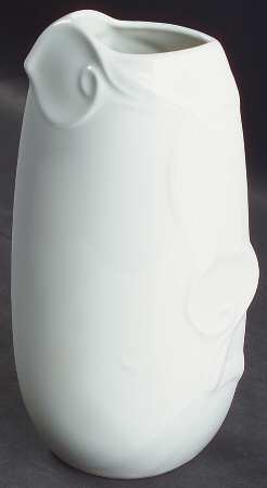 Classic Flair White 7" Vase