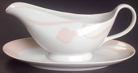 Classic Flair Peach Gravy Boat & Underplate by Mikasa
