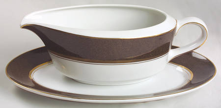 Cocoa Berry Gravy Boat & Underplate/Relish