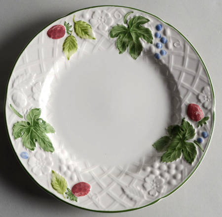 Country Berries Salad Plate