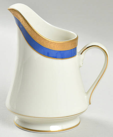 Colony Blue Creamer