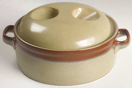 Country Cabin 3 Quart Round Covered Casserole