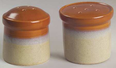 Country Cabin Salt & Pepper Set