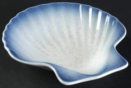 Country Club Shell Shaped Dish
