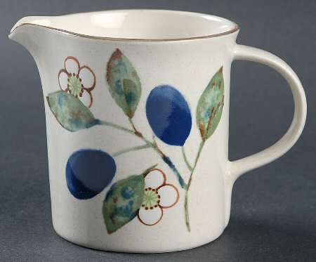 Country Cottage Creamer