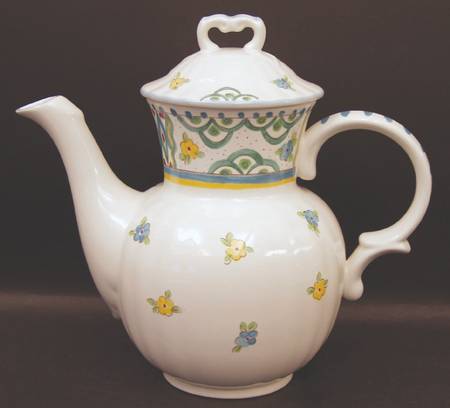 Country Court Coffee Pot & Lid