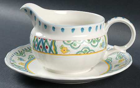 Country Court Gravy Boat & Underplate