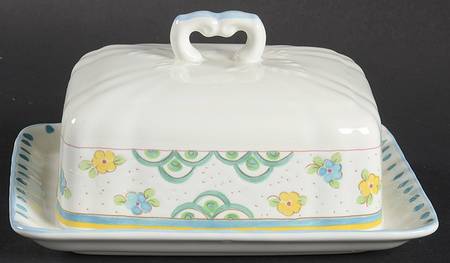 Country Court Rectangular Covered Butter