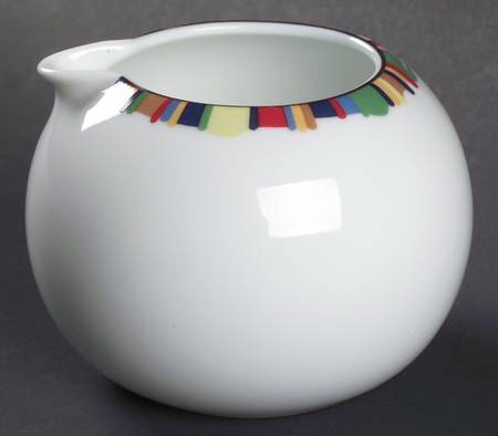 Color Crest Creamer