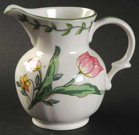 Country Fleur Creamer
