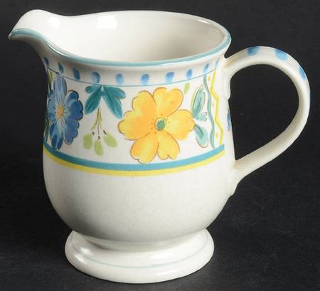 Country Flowers Creamer
