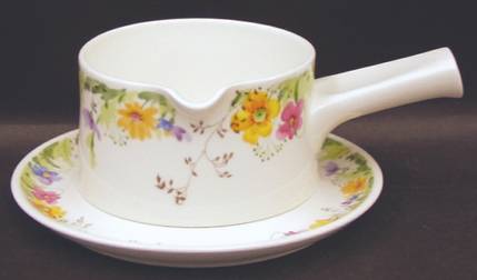 Country Garden Round Gravy Boat & Underplate
