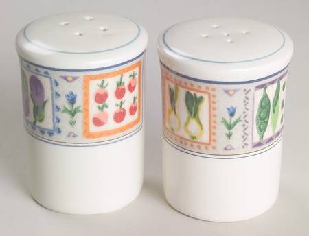 Country Gallery Salt & Pepper Set