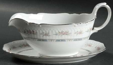 Country Gardens Gravy Boat & Underplate