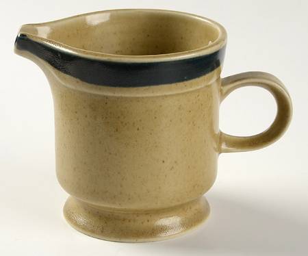 Country Home Creamer