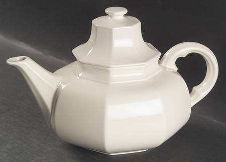 Continental Ivory Teapot & Lid