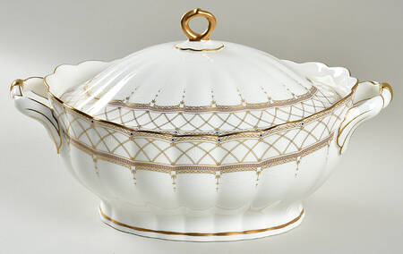 Collingswood 2 Quart Oval Covered Casserole