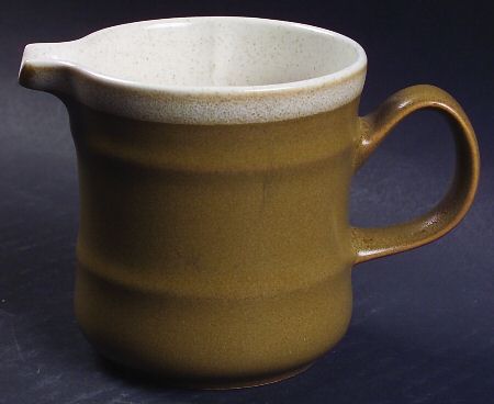 Country Manor Creamer