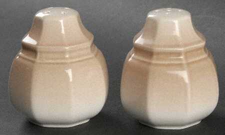 Country Peach Salt & Pepper Set