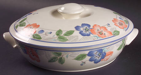 Country Poppies 1.5 Qt Round Covered Casserole